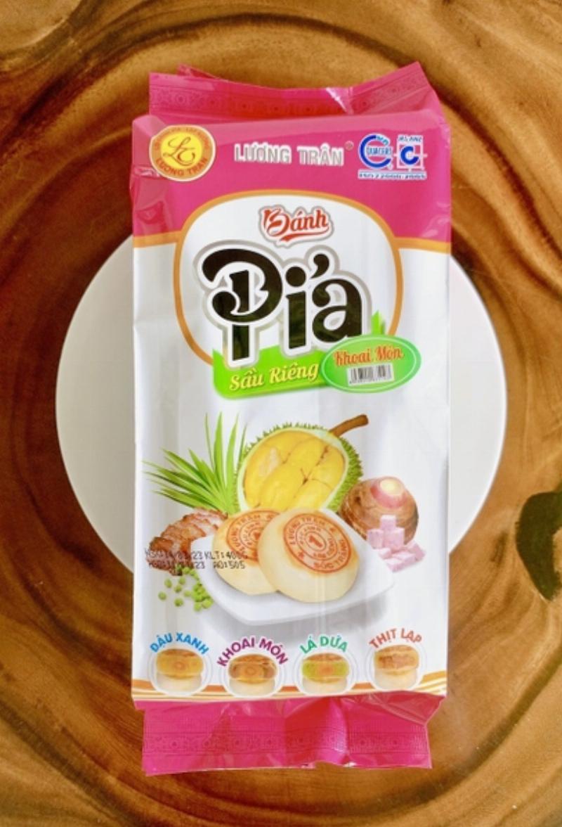 Hình ảnh bánh pía và lạp xưởng Sóc Trăng, hai đặc sản nổi tiếng của vùng